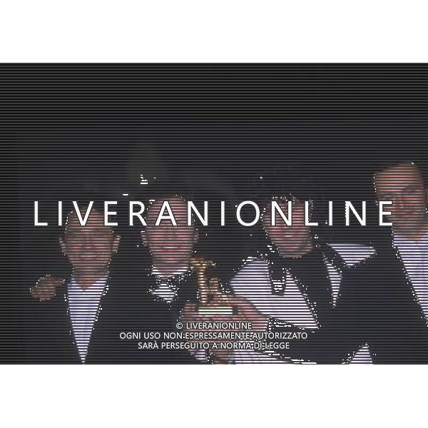 SANREMO 1990 FESTIVAL DI SANREMO NELLAFOTO IL CMPLESSO DEI POOH VINCE IL FESTIVALDI SANREMO AG ALDO LIVERANI SAS