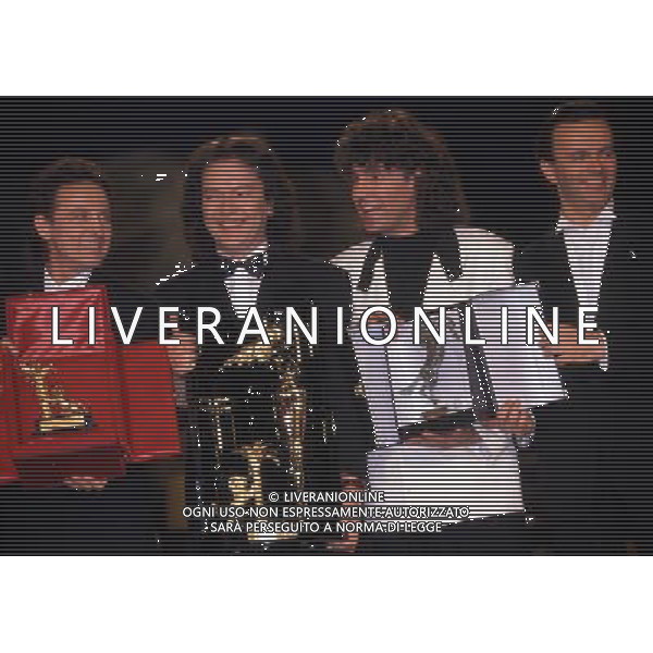 SANREMO 1990 FESTIVAL DI SANREMO NELLAFOTO IL CMPLESSO DEI POOH VINCE IL FESTIVALDI SANREMO AG ALDO LIVERANI SAS