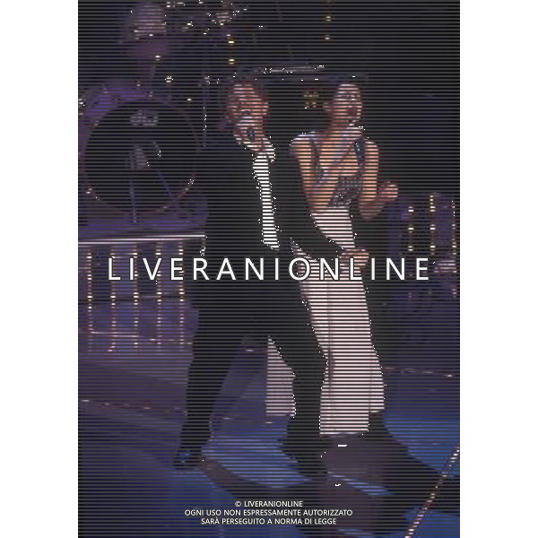 1996 SANREMO FESTIVAL DELLA CANZONE ITALIANA NELLA FOTO RON E TOSCA VONCONO IL FESTIVAL DI SANREMO AG ALDO LIVERANI SAS 