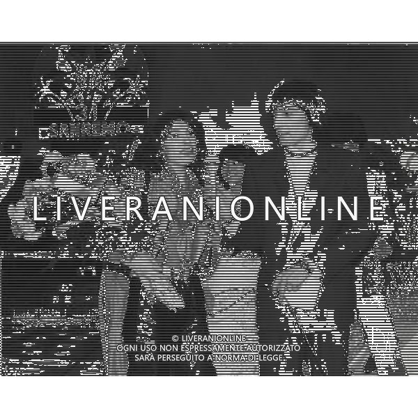 1981 SANREMO FESTIVAL DELLA CANZONE ITALIANA NELLA FOTO ALICE VINCE IL FESTIVAL DI SANREMO CON CLAUDIO CECCHETTO AG ALDO LIVERANI SAS