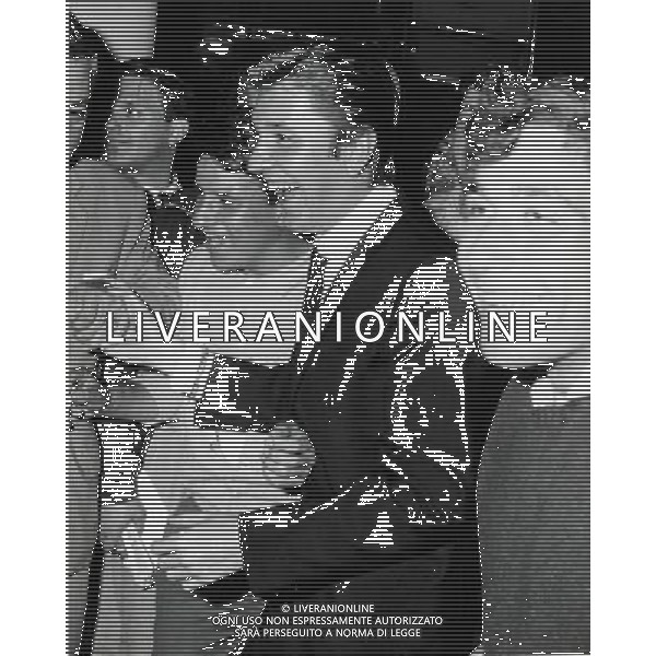 1965 SANREMO FESTIVAL DELLA CANZONE ITALIANA NELLA FOTO BOBBY SOLO AL FESTIVAL DI SANREMO AG ALDO LIVERANI SAS