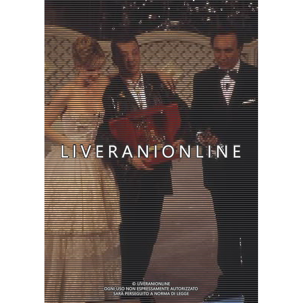 1993 SANREMO FESTIVAL DELLA CANZONE ITALIANA NELLA FOTO ENRICO RUGGERI VINCE IL FESTIVAL DI SANREMO AG ALDO LIVERANI SAS