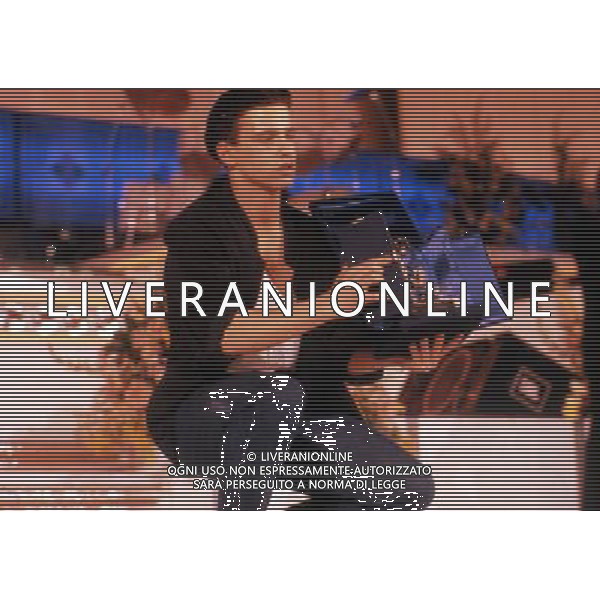 1986 SANREMO FESTIVAL DELLA CANZONE ITALIANA NELLA FOTO EROS RAMAZZOTTI VINCE IL FESTIVAL DI SANREMO AG ALDO LIVERANI SAS