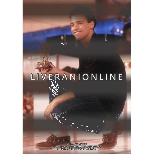 1986 SANREMO FESTIVAL DELLA CANZONE ITALIANA NELLA FOTO EROS RAMAZZOTTI VINCE IL FESTIVAL DI SANREMO AG ALDO LIVERANI SAS