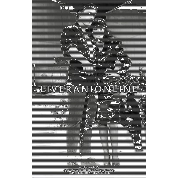1986 SANREMO FESTIVAL DELLA CANZONE ITALIANA NELLA FOTO EROS RAMAZZOTTI VINCE IL FESTIVAL DI SANREMO CON MARCELLA BELLA AG ALDO LIVERANI SAS