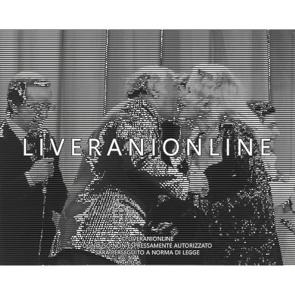 1975 SANREMO FESTIVAL DELLA CANZONE ITALIANA NELLA FOTO Rosangela Scalabrino IN ARTE GILDA VINCE IL FESTIVAL DI SANREMO AG ALDO LIVERANI SAS