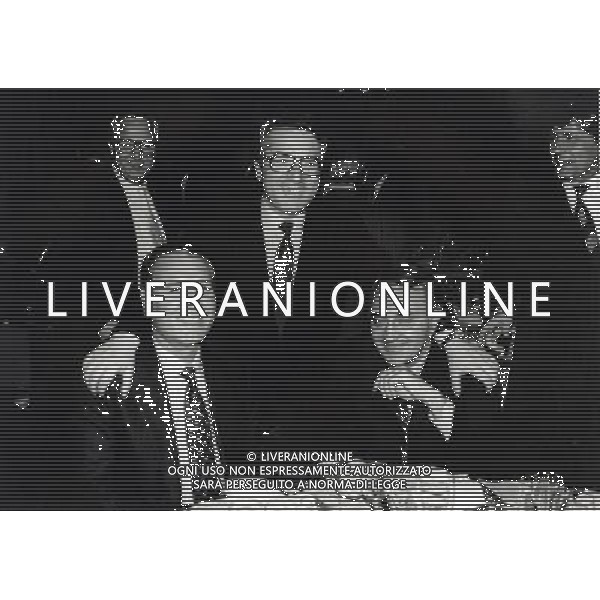 RETROSPETTIVA ANTONIO MATARRESE DIRIGENTE CALCIO NELLA FOTO ANTONIO MATARRESE CON VINCENZO MATARRESE E CORRADO FERLAINO AG ALDO LIVERANI SAS