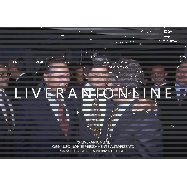 RETROSPETTIVA VINCENZO MATARRESE PRESIDENTE BARI CALCIO NELLA FOTO VINCENZO MATARRESE PRESIDENTE BARI CALCIO CON ANTONIO MATARRESE E LUCIANO NIZZOLA AG ALDO LIVERANI SAS 
