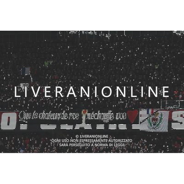 Supporters Nice - Hommage aux attentats de Paris - 20.11.2015 - Nice / Lyon - 14eme journee de Ligue 1 Photo : Jean Christophe Magnenet / Icon Sport AG ALDO LIVERANI SAS ONLY ITALY