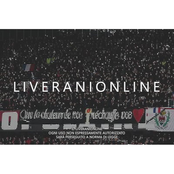 Supporters Nice - Hommage aux attentats de Paris - 20.11.2015 - Nice / Lyon - 14eme journee de Ligue 1 Photo : Jean Christophe Magnenet / Icon Sport AG ALDO LIVERANI SAS ONLY ITALY
