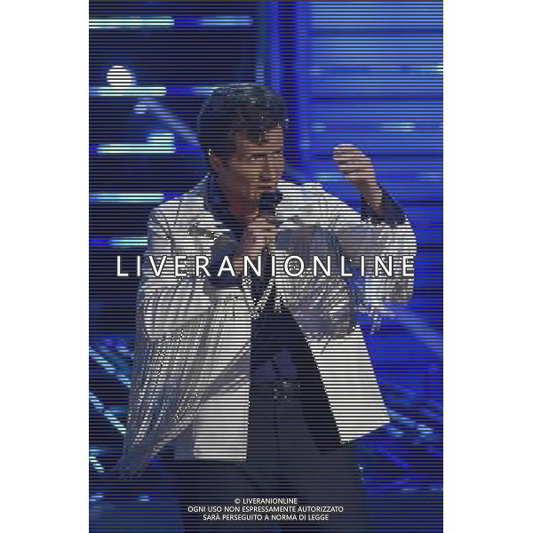Roma - 20/11/2015 - Studi Rai De Paolis - Trasmissione TV \' Tale e Quale Show \' - nella foto: Alessandro Greco interpreta Little Tony / Ph. Fabrizio Corradetti - Ag. Aldo Liverani sas