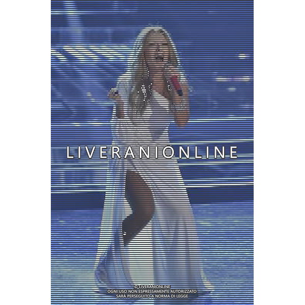Roma - 20/11/2015 - Studi Rai De Paolis - Trasmissione TV \' Tale e Quale Show \' - nella foto: Serena Rossi interpreta Celine Dion / Ph. Fabrizio Corradetti - Ag. Aldo Liverani sas