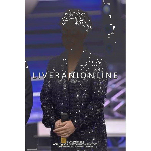Roma - 20/11/2015 - Studi Rai De Paolis - Trasmissione TV \' Tale e Quale Show \' - nella foto: Karima interpreta Dionne Warwick / Ph. Fabrizio Corradetti - Ag. Aldo Liverani sas