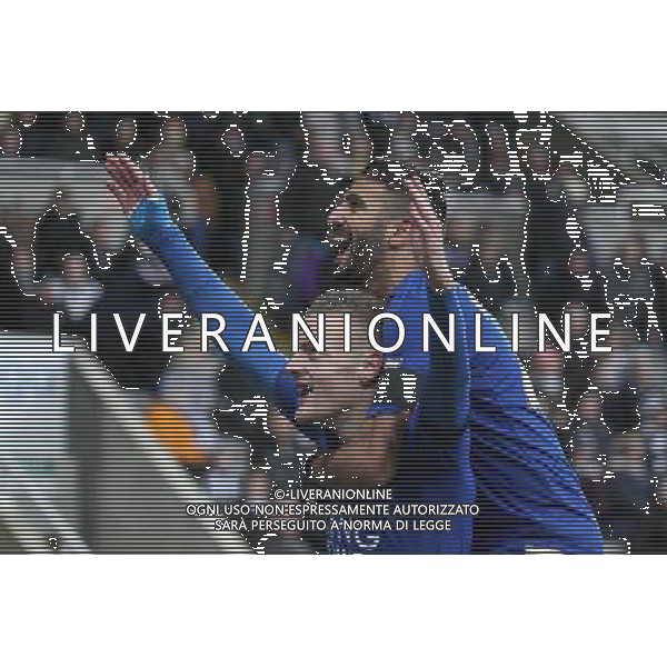 Leicester City\'s Jamie Vardy celebrates scoring the opening goal and a record equaling tenth successive Premier League goal Photographer Rich Linley/CameraSport Football - Barclays Premiership - Newcastle United v Leicester City - Saturday 21st November 2015 - St James\' Park - Newcastle © CameraSport - 43 Linden Ave. Countesthorpe. Leicester. England. LE8 5PG - Tel: +44 (0) 116 277 4147 - admin@camerasport.com - www.camerasport.com AG ALDO LIVERANI SAS ONLY ITALY