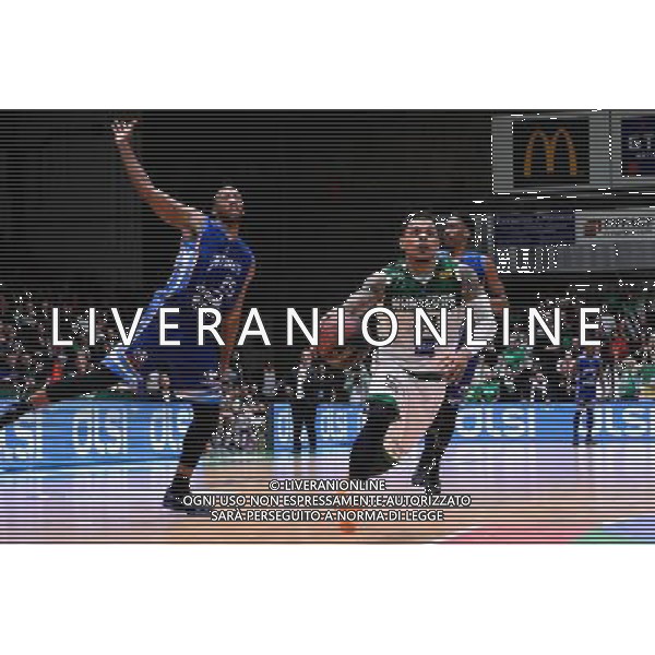 TJ CAMPBELL / Akil MITCHELL - 21.11.2015 - Nanterre / Antibes - Pro A - 9eme journee Photo : Nolwenn Le Gouic / Icon Sport AG ALDO LIVERANI SAS ONLY ITALY