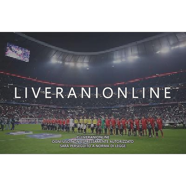 firo : 24.11.2015, Fu§ball, Saison 2015/2016, UEFA Champions League: FC Bayern MŸnchen - Olympiakos PirŠus Aufstellung der Teams, Mannschaften $worldrightsEs gelten unsere AGB, einsehbar auf www.firosportphoto.de ¤ONLY FOR USE IN G E R M A N Y !!!!! Photo : INTIME, copyright by firo sportphoto: Coesfelder Str.207 48249 DŸlmeTel.:02594 9916004 www.firosportphoto.de mail@firosportphoto.de (V o l k s b a n k B o c h u m - W i t t e n ) BLZ.: 430 601 29 Kt. Nr.: 341 117 100 Tel.:02594 9916004 AG ALDO LIVERANI SAS ONLY ITALY
