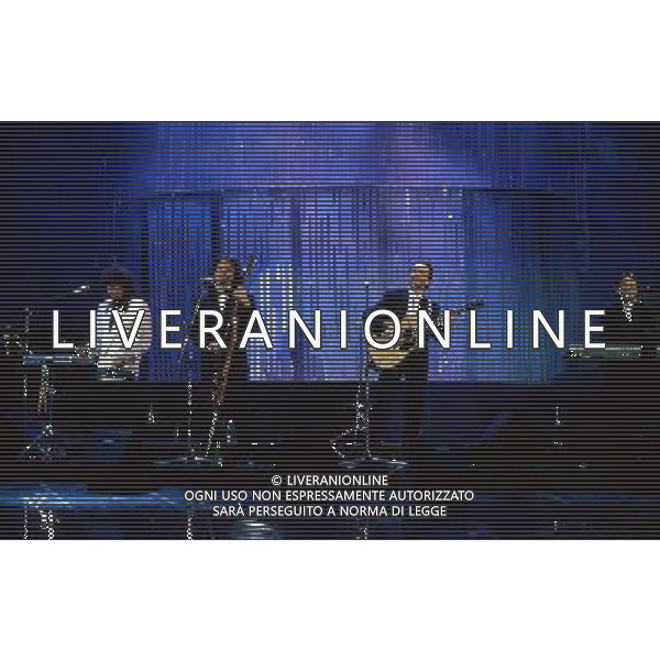 Teatro Ariston di Sanremo 40mo Festival della Canzone Italiana - 1990 nella foto I Pooh vincitori con la canzone \' Uomini Soli \' ©Agenzia Aldo Liverani Sas