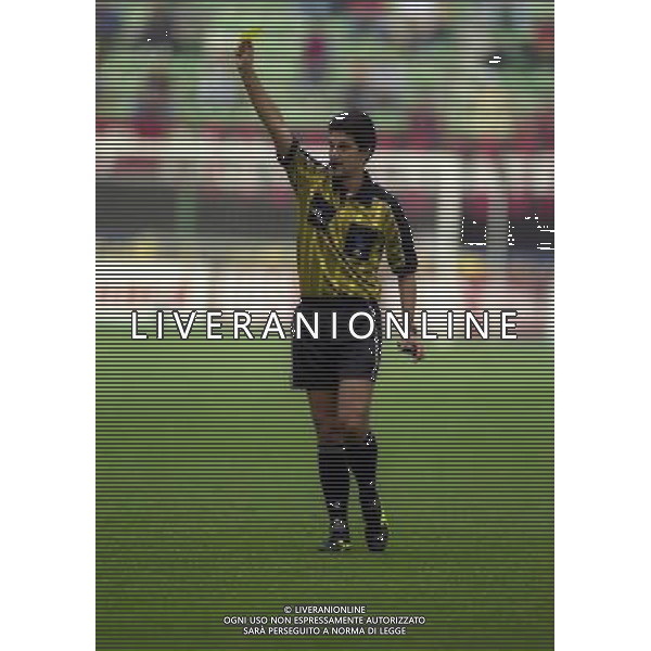 30-04-2000 MILAN PIACENZA SERIE A NELLA FOTO ARBITRO PRESCHERN AG ALDO LIVERANI SAS