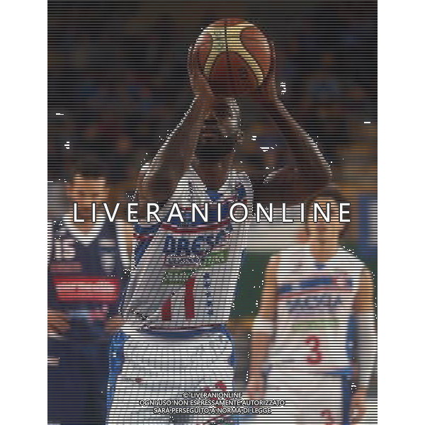 reginald holmes BASKET CENTRALE DEL LATTE AMICA NATURA BRESCIA SINGOLI .brescia(BS) 22 novembre 2015 AG ALDO LIVERANI SAS 