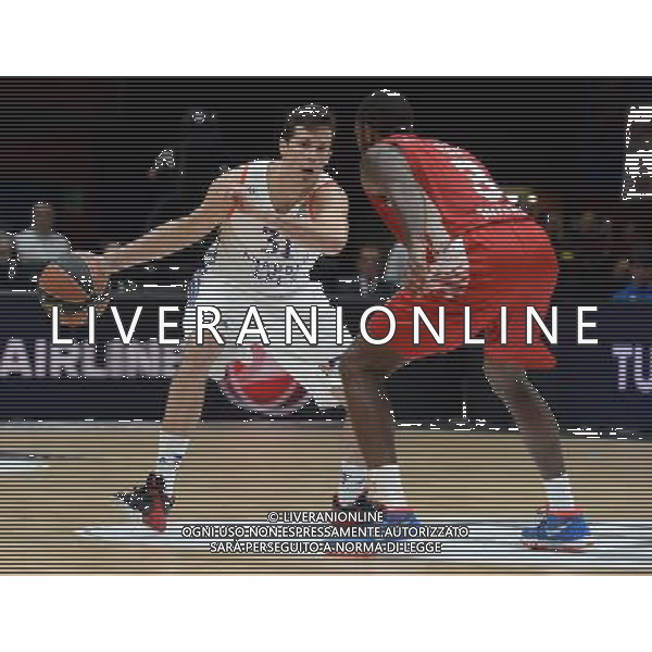 Turkish Airline Eurolega 2015/2016 Regular Season Milano - 26.11.2015 EA7 Emporio Armani Milano-Efes Istanbul Nella Foto:Heurtel Thomas /Ph.Vitez-Ag. Aldo Liverani