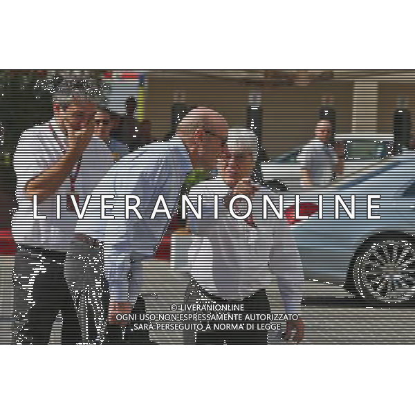 (L to R): Donald Mackenzie (GBR) CVC Capital Partners Managing Partner, Co Head of Global Investments with Bernie Ecclestone (GBR). 27.11.2015. Formula 1 World Championship, Rd 19, Abu Dhabi Grand Prix, Yas Marina Circuit, Abu Dhabi, Practice Day. / AGENZIA ALDO LIVERANI SAS - ITALY ONLY EDITORIAL USE ONLY - Gp F1 Abu Dhabi Prove Libere