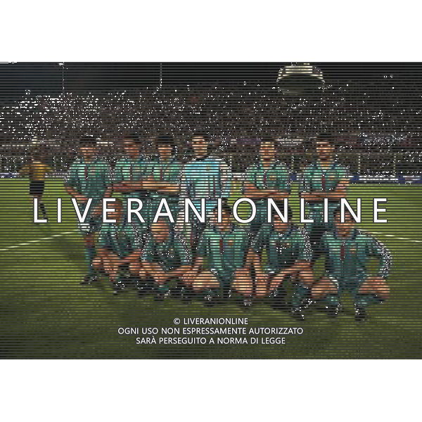 24-04-1997 FIORENTINA BARCELLONA COPPA DELLE COPPE NELLA FOTO FORMAZIONE BARCELLONA AG ALDO LIVERANI SAS