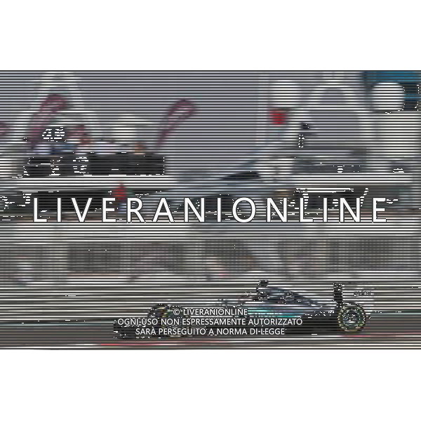 Lewis Hamilton (GBR) Mercedes AMG F1 W06. 28.11.2015. Formula 1 World Championship, Rd 19, Abu Dhabi Grand Prix, Yas Marina Circuit, Abu Dhabi, Qualifying Day. AG ALDO LIVERANI SAS ONLY ITALY