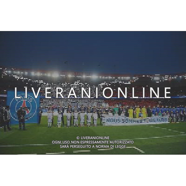hommage victimes attentats / equipe PSG / equipe Troyes - 28.11.2015 - PSG / Troyes - 15eme journee de Ligue 1 Photo : Andre Ferreira / Icon Sport AG ALDO LIVERANI SAS ONLY ITALY