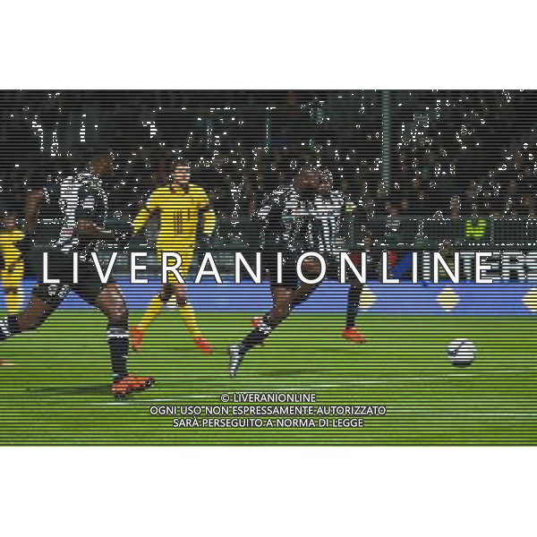 Goal Gilles SUNU - 28.11.2015 - Angers / Lille - 15eme journee de Ligue 1 Photo : Vincent Michel / Icon Sport AG ALDO LIVERANI SAS ONLY ITALY