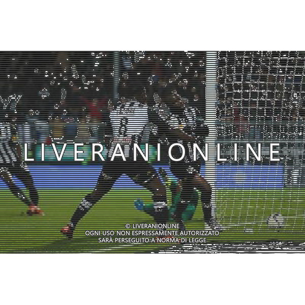Joie Gilles SUNU - 28.11.2015 - Angers / Lille - 15eme journee de Ligue 1 Photo : Vincent Michel / Icon Sport AG ALDO LIVERANI SAS ONLY ITALY