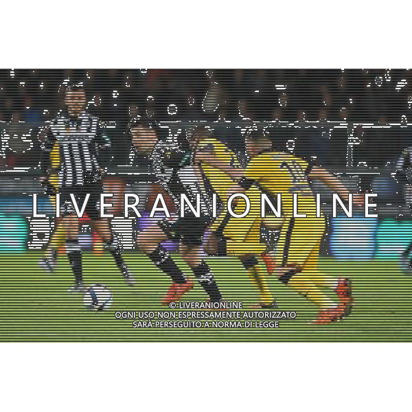 Thomas MANGANI / Rio MAVUBA - 28.11.2015 - Angers / Lille - 15eme journee de Ligue 1 Photo : Vincent Michel / Icon Sport AG ALDO LIVERANI SAS ONLY ITALY