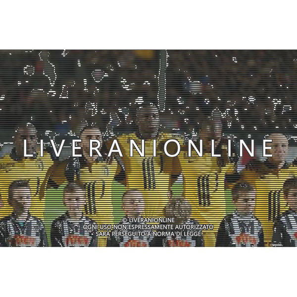 MINUTE DE SILENCE - HOMMAGE AUX VICTIMES DES ATTENTATS DU 13 NOVEMBRE - 28.11.2015 - Angers / Lille - 15eme journee de Ligue 1 Photo : Vincent Michel / Icon Sport AG ALDO LIVERANI SAS ONLY ITALY