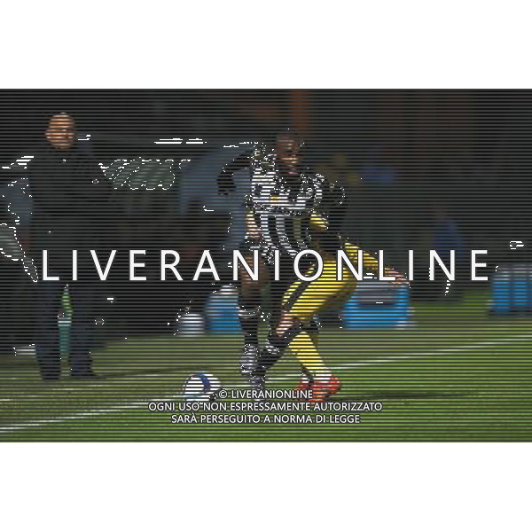 Gilles SUNU - 28.11.2015 - Angers / Lille - 15eme journee de Ligue 1 Photo : Vincent Michel / Icon Sport AG ALDO LIVERANI SAS ONLY ITALY