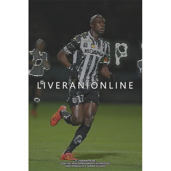 Cheikh NDOYE - 28.11.2015 - Angers / Lille - 15eme journee de Ligue 1 Photo : Vincent Michel / Icon Sport AG ALDO LIVERANI SAS ONLY ITALY