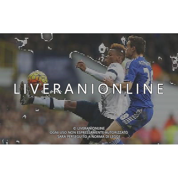 Tottenham Hotspur\'s Clinton N\'Jie coming on for his Debut Photographer Kieran Galvin/CameraSport Football - Barclays Premiership - Tottenham Hotspur v Chelsea - Sunday 29th November 2015 - White Hart Lane - London © CameraSport - 43 Linden Ave. Countesthorpe. Leicester. England. LE8 5PG - Tel: +44 (0) 116 277 4147 - admin@camerasport.com - www.camerasport.com AG ALDO LIVERANI SAS ONLY ITALY