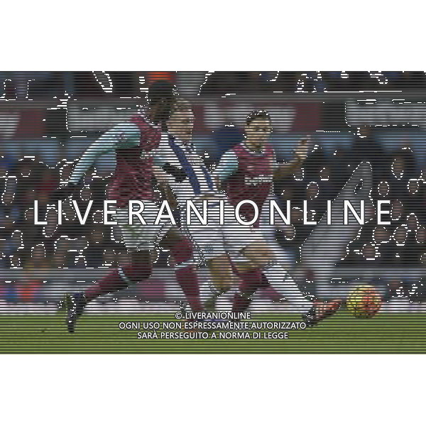 West Bromwich Albion\'s Darren Fletcher in action during todays match Photographer Craig Mercer/CameraSport Football - Barclays Premiership - West Ham United v West Bromwich Albion - Sunday 29th November 2015 - Boleyn Ground - London © CameraSport - 43 Linden Ave. Countesthorpe. Leicester. England. LE8 5PG - Tel: +44 (0) 116 277 4147 - admin@camerasport.com - www.camerasport.com AG ALDO LIVERANI SAS ONLY ITALY
