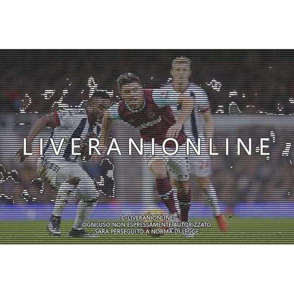 West Ham United\'s Aaron Cresswell in action during todays match Photographer Craig Mercer/CameraSport Football - Barclays Premiership - West Ham United v West Bromwich Albion - Sunday 29th November 2015 - Boleyn Ground - London © CameraSport - 43 Linden Ave. Countesthorpe. Leicester. England. LE8 5PG - Tel: +44 (0) 116 277 4147 - admin@camerasport.com - www.camerasport.com AG ALDO LIVERANI SAS ONLY ITALY