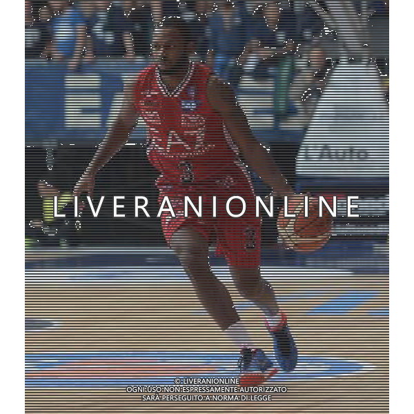 Beko Lega Basket Serie A 2015/2016 Giornata 9 Cucciago (CO) - 29.11.2015 Acqua Vitasnella Cantu\'-EA7 Emporio Armani Milano Nella Foto:Lafayette Oliver /Ph.Vitez-Ag. Aldo Liverani