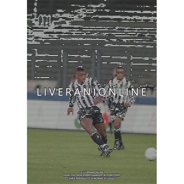 JUVENTUS LEVSKI SOFIA 04-11-1999 COPPA UEFA NELLA FOTO SUNDAY OLISEH AG ALDO LIVERANI SAS