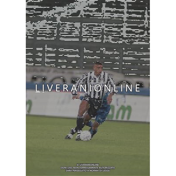 JUVENTUS LEVSKI SOFIA 04-11-1999 COPPA UEFA NELLA FOTO SUNDAY OLISEH AG ALDO LIVERANI SAS