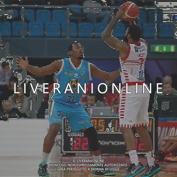 Lega Basket serie A, Consultinvest Pesaro vs Vanoli Cremona, 30/11/2015, nella foto TURNER ELSTON VANOLI CREMONA MARCA LACEY TREVOR, ©CLAUDIO ZAMAGNI/AGENZIA ALDO LIVERANI