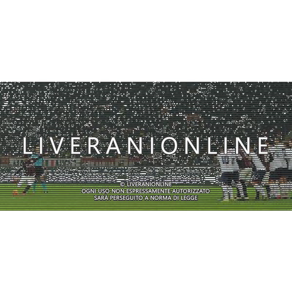 Coppa Italia TIM Cup 2015/2016 Quarto Turno Elimimatorio Milano - 01.12.2015 Milan-Crotone Nella Foto: il gol su punizione di giacomo bonaventura /Ph.Vitez-Ag. Aldo Liverani