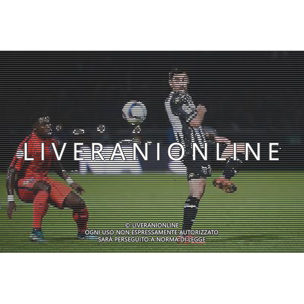 Serge AURIER / Thomas MANGANI - 01.12.2015 - Angers / PSG - 16eme journee Ligue 1 Photo : Nolwenn Le Gouic / Icon Sport AG ALDO LIVERANI SAS ONLY ITALY