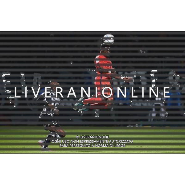 Serge AURIER - 01.12.2015 - Angers / PSG - 16eme journee Ligue 1 Photo : Nolwenn Le Gouic / Icon Sport AG ALDO LIVERANI SAS ONLY ITALY