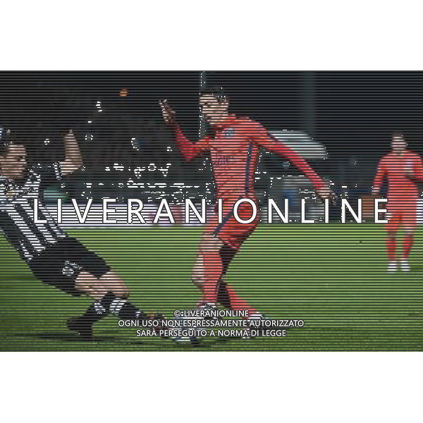 Vincent MANCEAU / Angel DI MARIA - 01.12.2015 - Angers / PSG - 16eme journee Ligue 1 Photo : Nolwenn Le Gouic / Icon Sport AG ALDO LIVERANI SAS ONLY ITALY