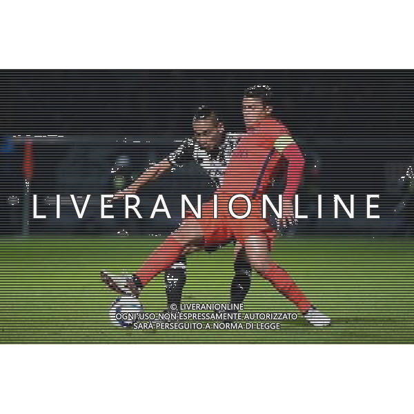 Billy KETKEOPHOMPHONE / Thiago SILVA - 01.12.2015 - Angers / PSG - 16eme journee Ligue 1 Photo : Nolwenn Le Gouic / Icon Sport AG ALDO LIVERANI SAS ONLY ITALY