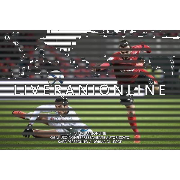 Aissa MANDI / Nicolas BENEZET - 02.12.2015 - Guingamp / Reims - 16eme journee Ligue 1 Photo : Nolwenn Le Gouic / Icon Sport AG ALDO LIVERANI SAS ONLY ITALY