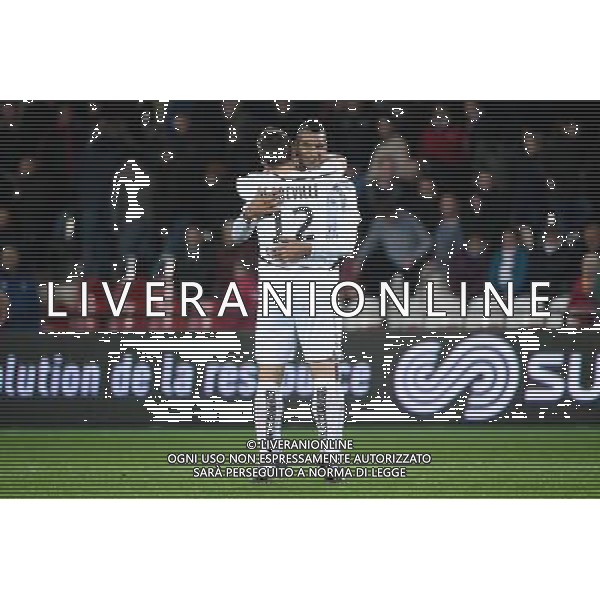 David NGOG / Nicolas DE PREVILLE - 02.12.2015 - Guingamp / Reims - 16eme journee Ligue 1 Photo : Nolwenn Le Gouic / Icon Sport/ AGENZIA ALDO LIVERANI SAS - ITALY ONLY EDITORIAL USE ONLY