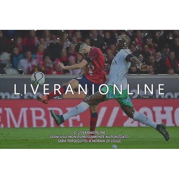 But Yassine BENZIA / Florentin POGBA - 02.12.2015 - Lille / Saint Etienne - 16eme journee de Ligue 1 Photo: Dave Winter / Icon Sport/ AGENZIA ALDO LIVERANI SAS - ITALY ONLY EDITORIAL USE ONLY