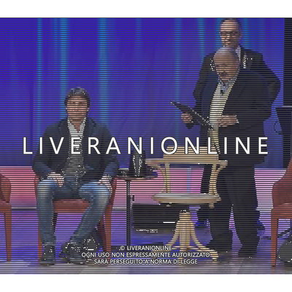 Roma - 03/12/2015 - Studi Mediaset De Paolis - Trasmissione TV \' Maurizio Costanzo Show \' - nella foto: Maurizio Costanzo e Antonio Conte /Ph. Corradetti - Ag. Aldo Liverani